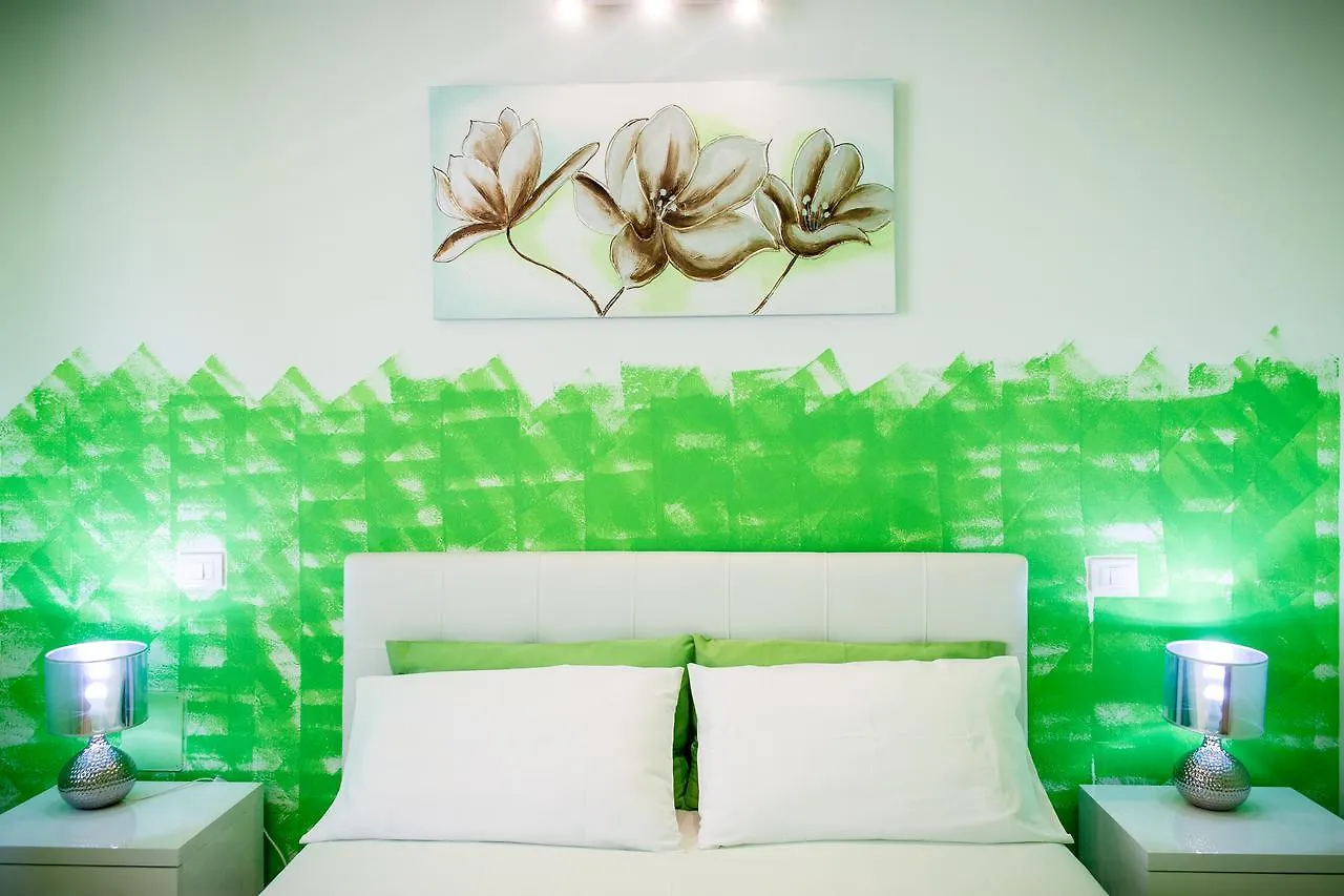 Colors B&B 팔레르모 3*,